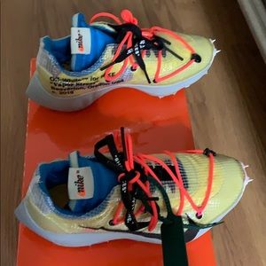 Off White Vapor Street